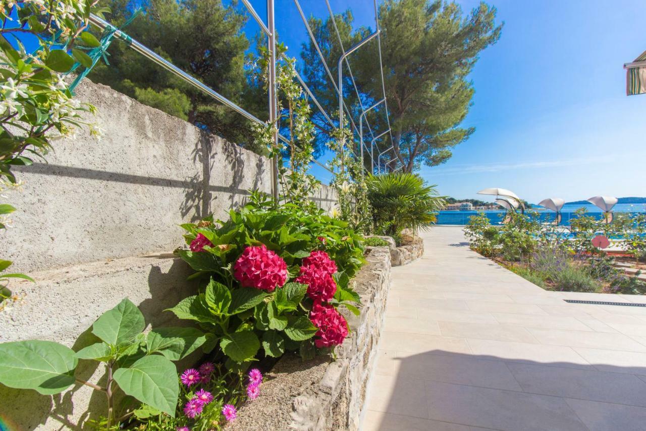 Bozena * Brodarica (Sibenik-Knin)