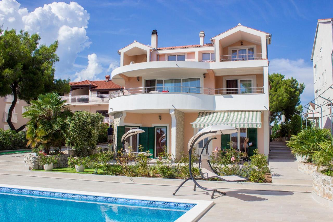 Bozena Apartman